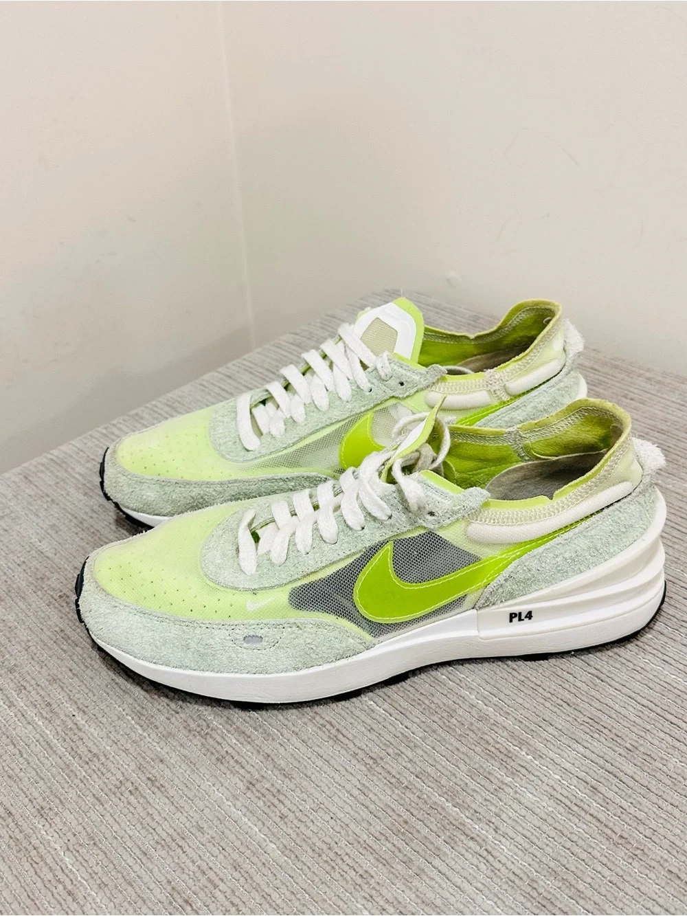 Nike Waffle One By You Custom Neon Volt Mint Green DJ0966-991 Men's Size 10.5
